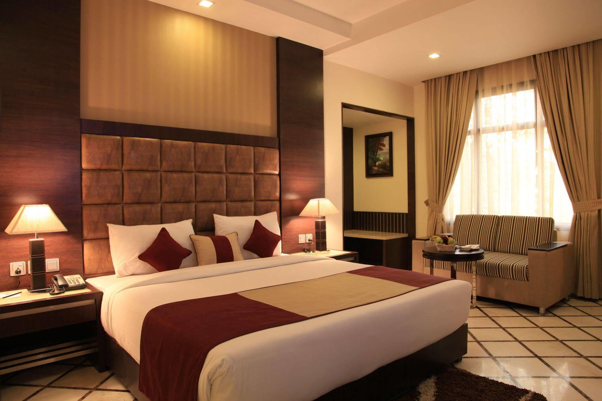 Hotel Florence New Delhi Exterior photo