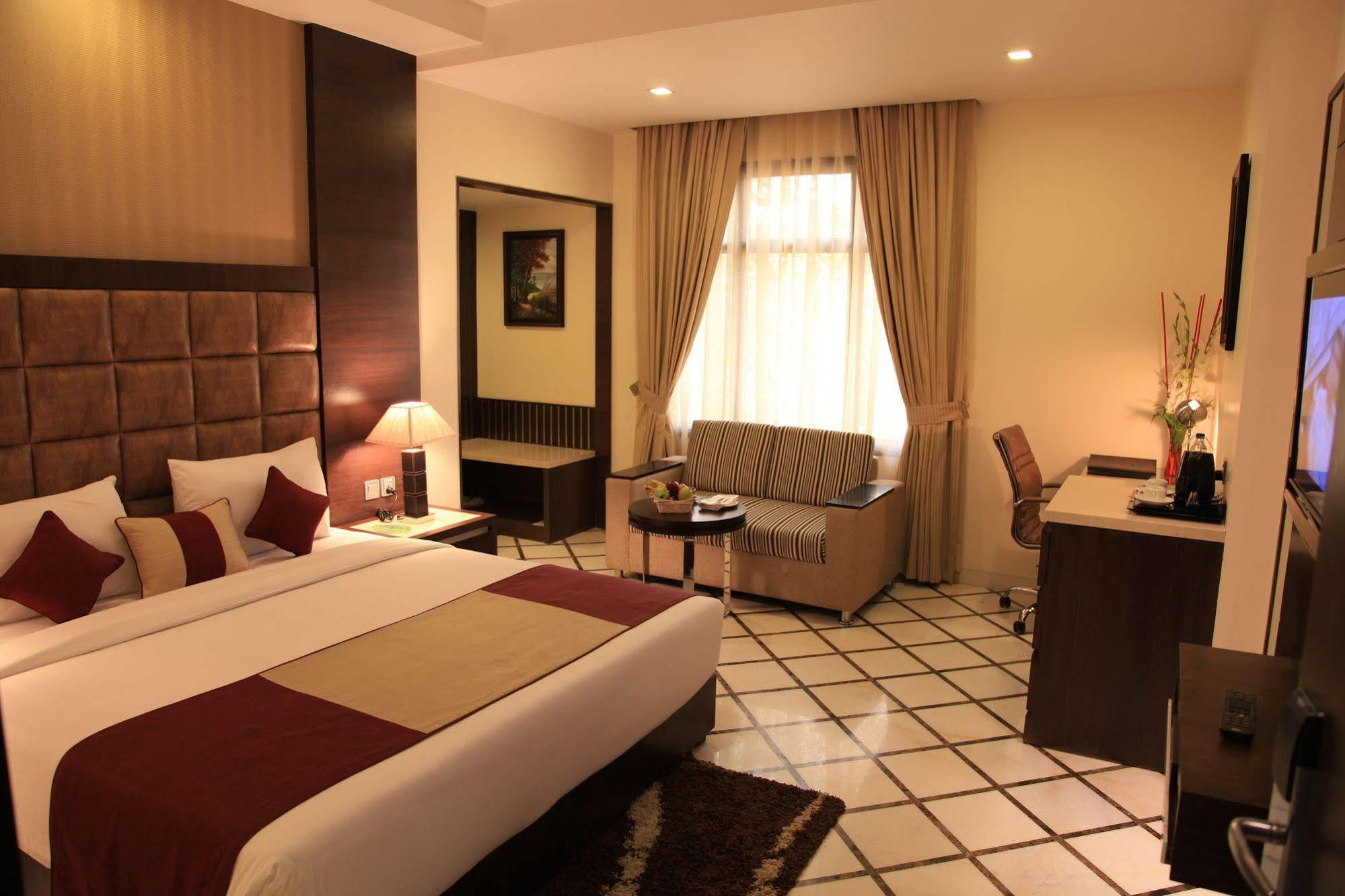 Hotel Florence New Delhi Exterior photo