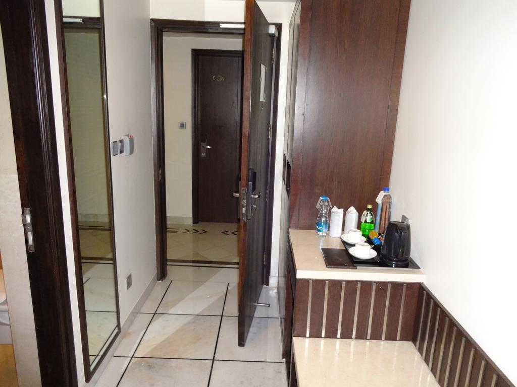 Hotel Florence New Delhi Exterior photo